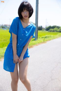 美女扒开尿囗给男人玩的视频