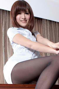 莹莹主动